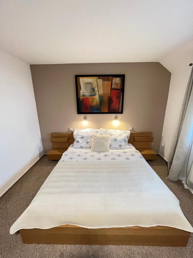 Hotel Algar Opava Kültér fotó