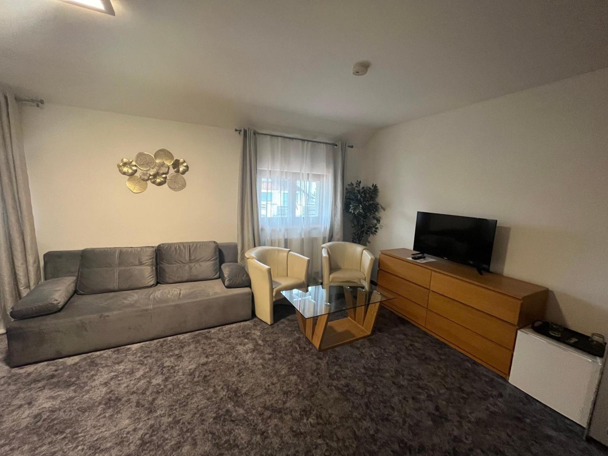 Hotel Algar Opava Kültér fotó