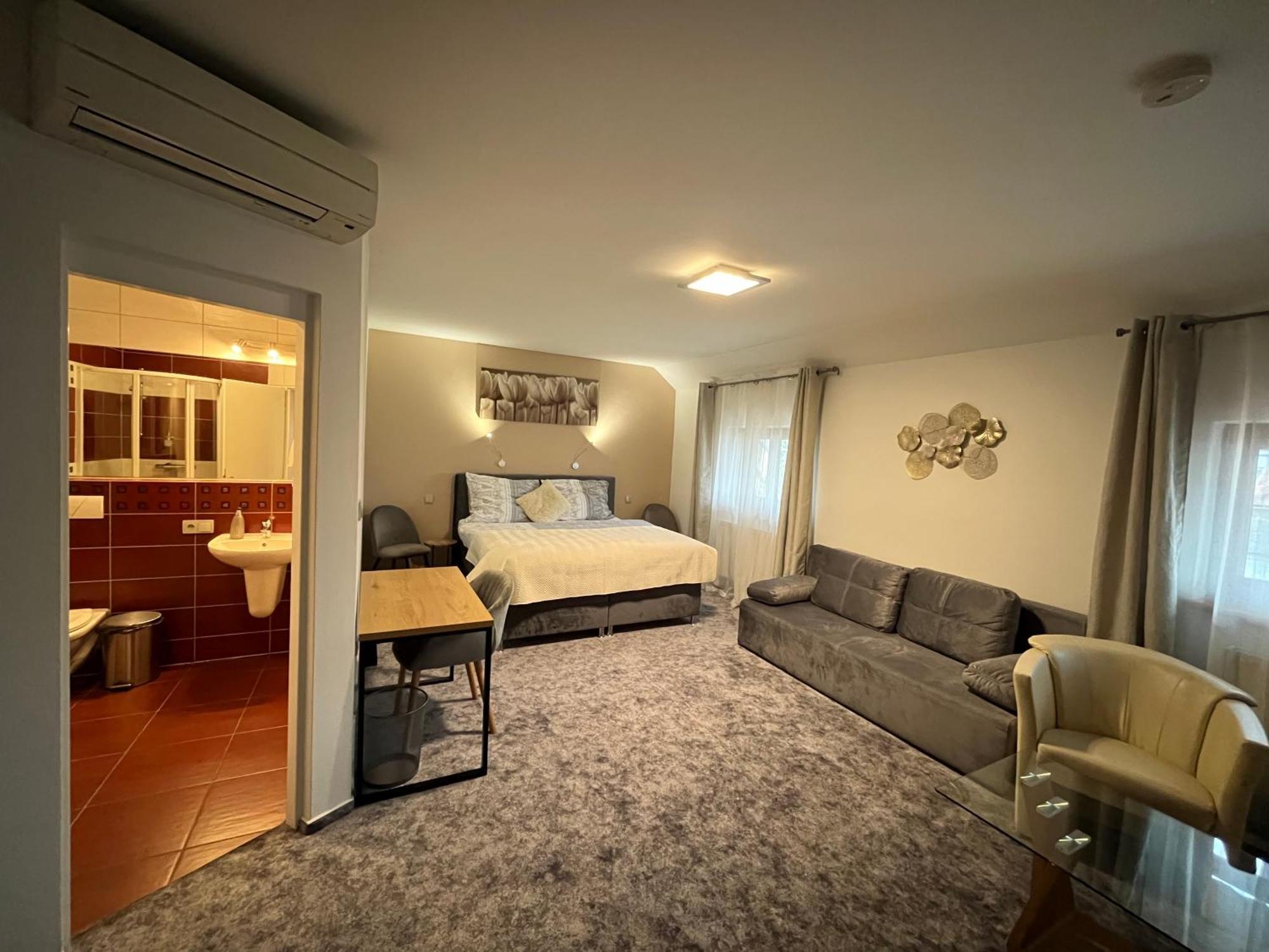 Hotel Algar Opava Kültér fotó