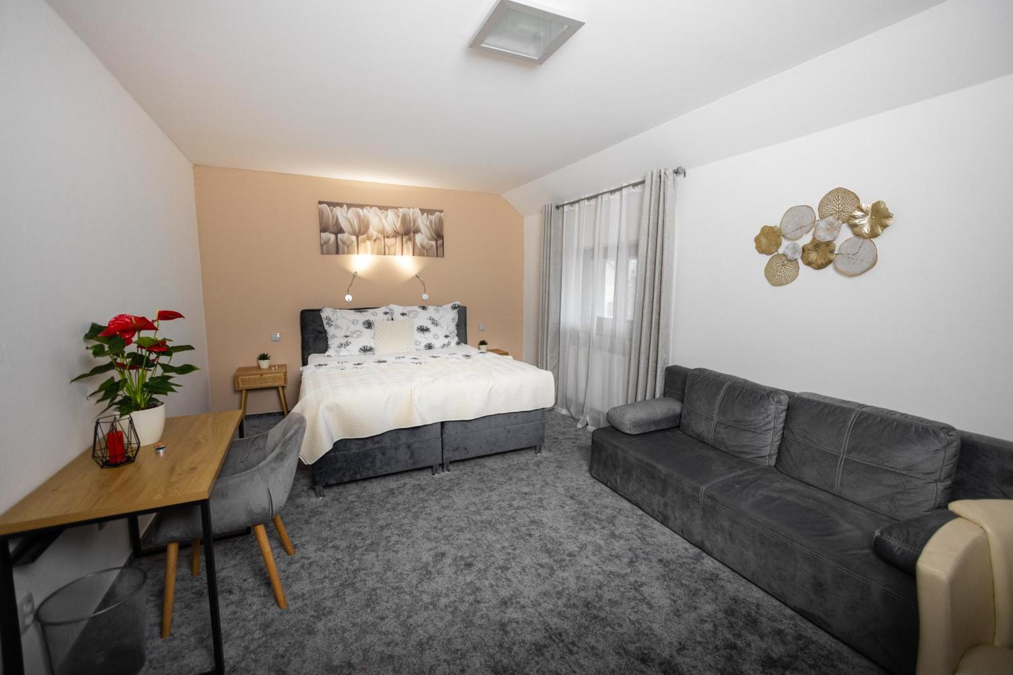 Hotel Algar Opava Kültér fotó
