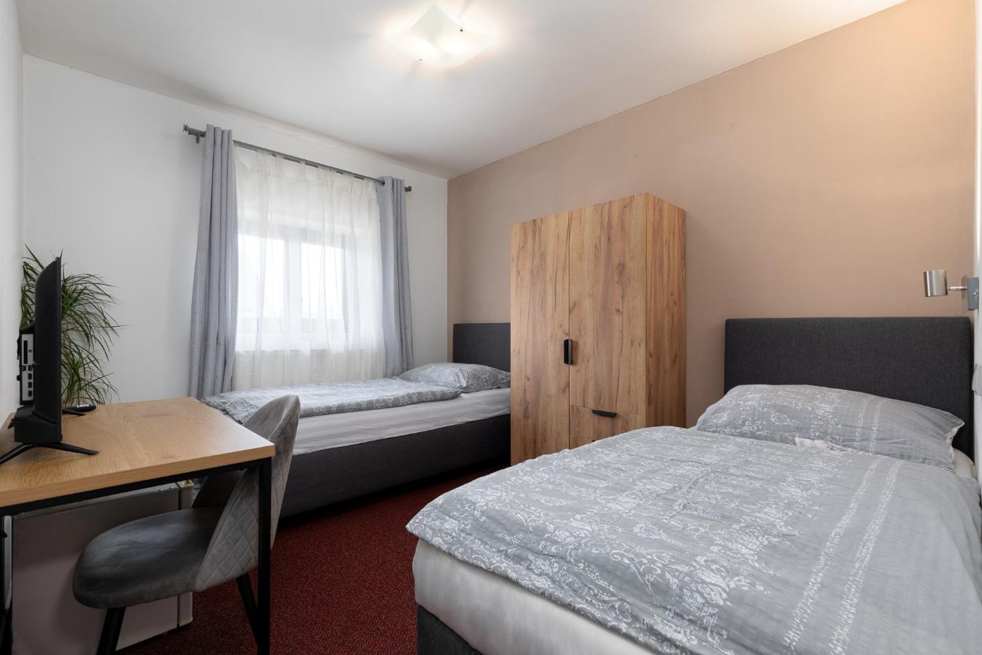 Hotel Algar Opava Kültér fotó